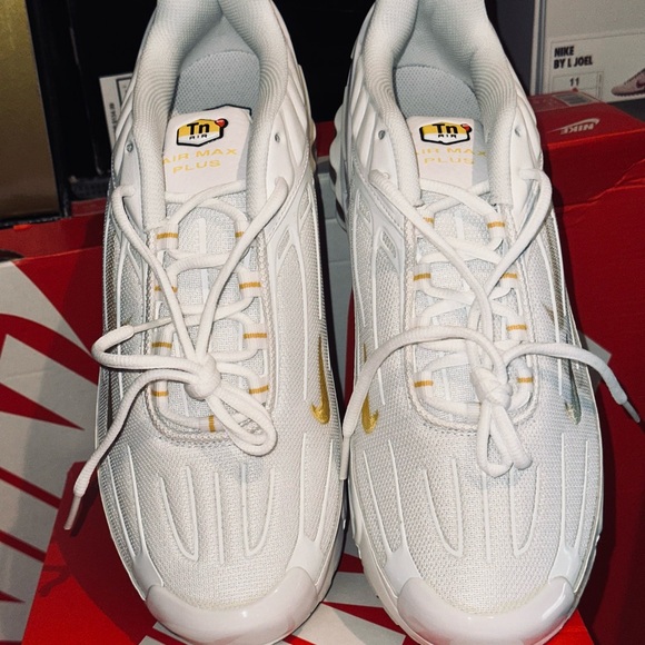 Nike Air Max Plus 3 Men’s Size 11 US *New with original box*  DX2653 100 - Picture 5 of 10